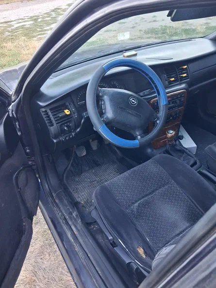 Opel Vectra 1998 - 6