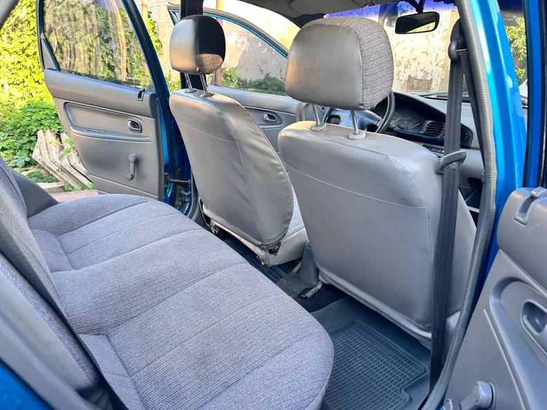 Kia Avella 1999 - 3