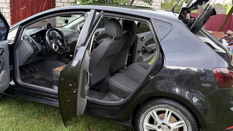 SEAT Ibiza 2011 - 4