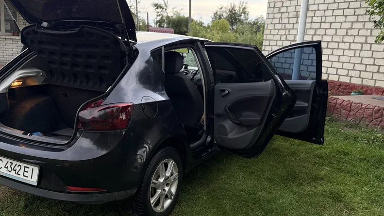 SEAT Ibiza 2011 - 3