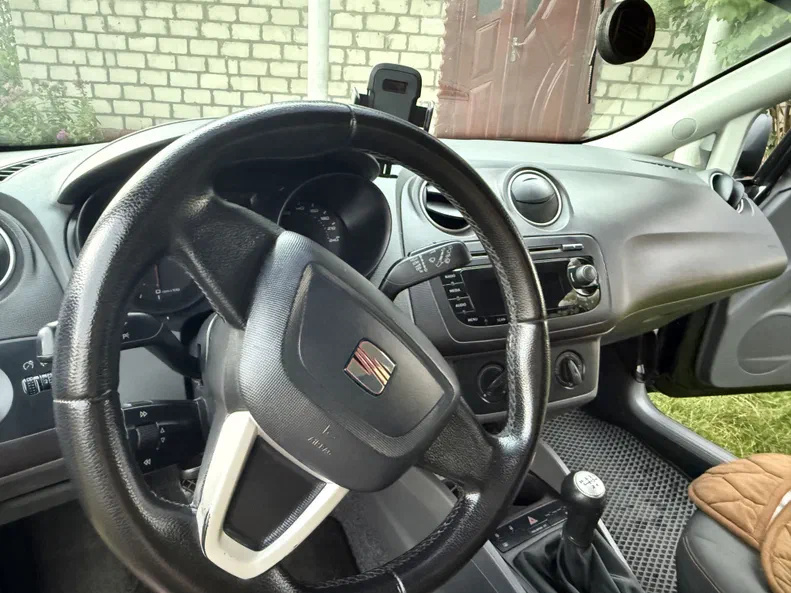 SEAT Ibiza 2011 - 7