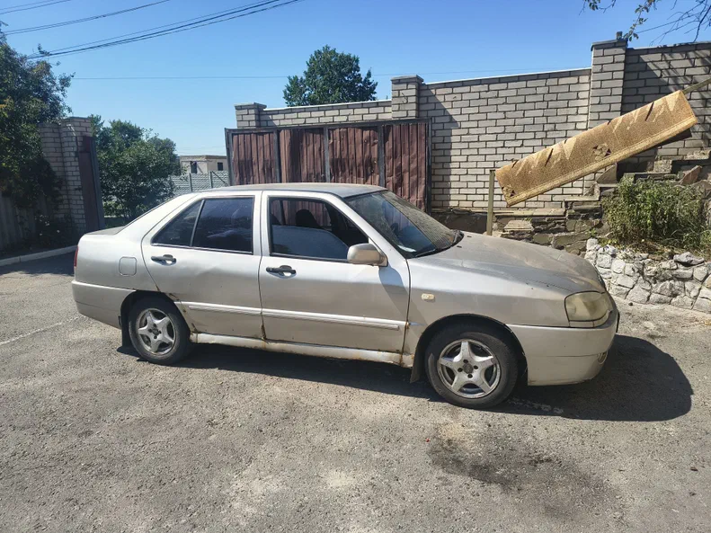 Chery Amulet (A15) 2008 - 6