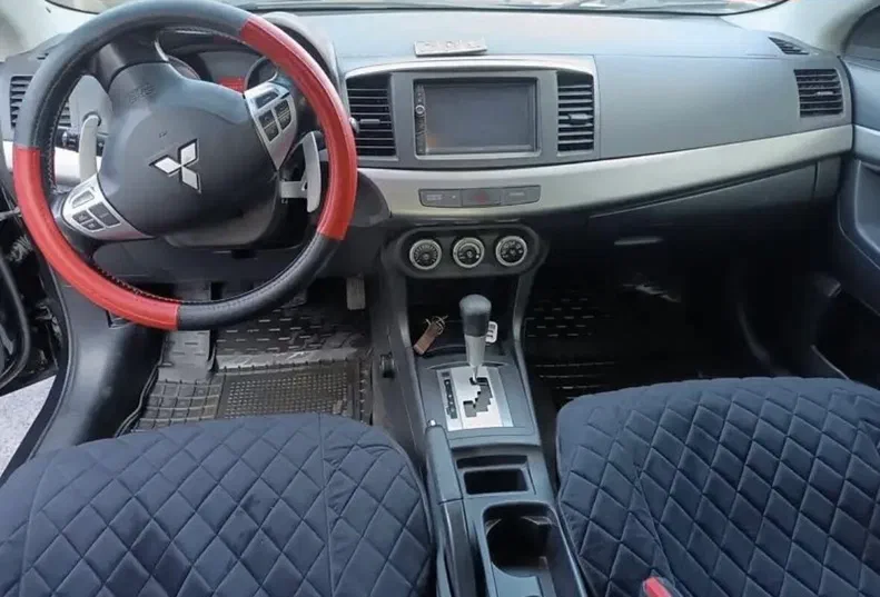 Mitsubishi Lancer 2008 - 3