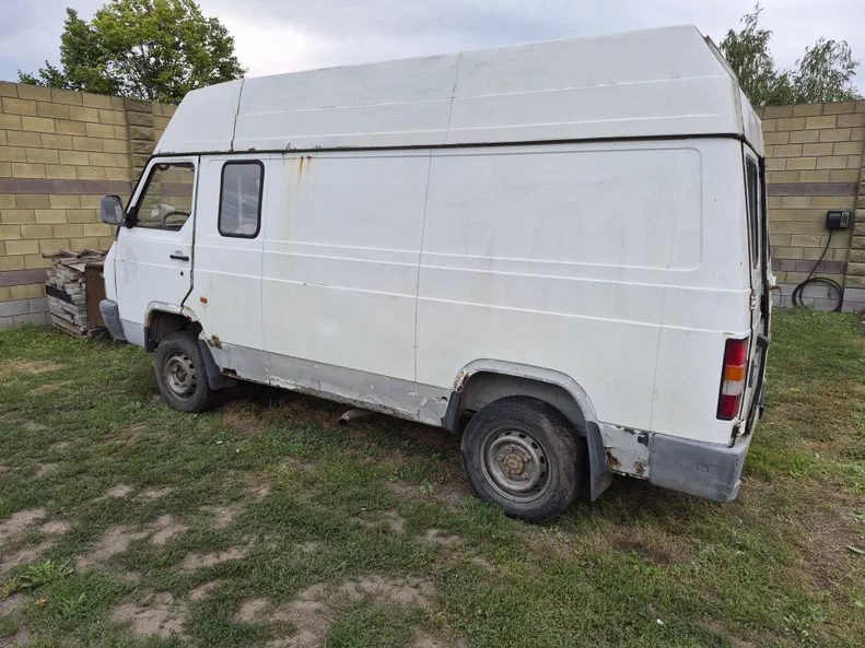 Nissan Civilian 2000 - 2