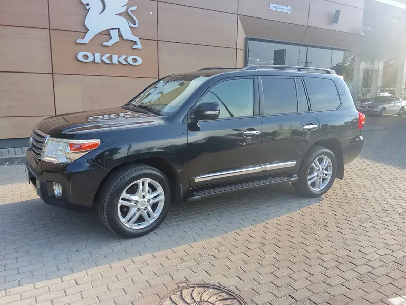 Toyota Land Cruiser 2012 - 6