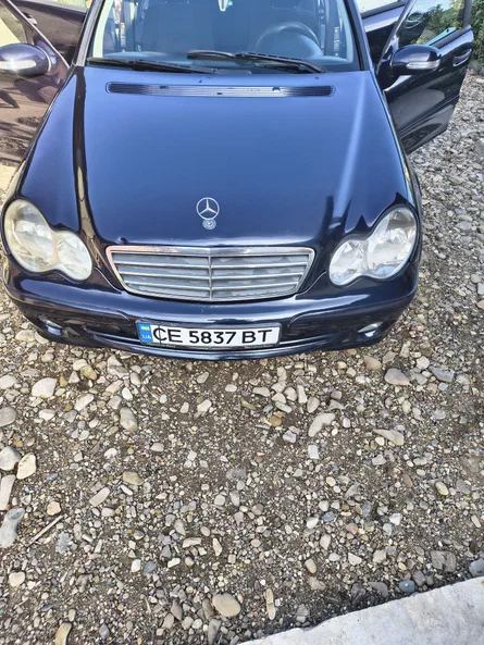 Mercedes-Benz C-Клас 2004 - 10