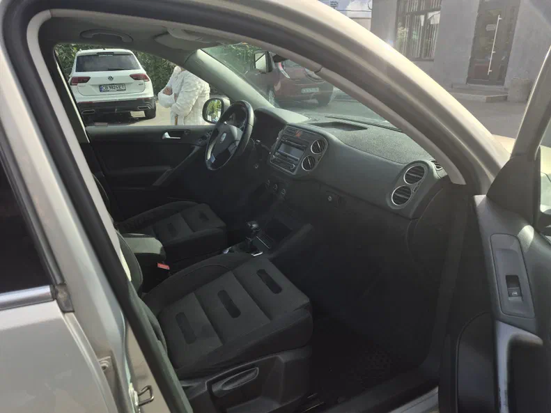 Volkswagen Tiguan 2009 - 8