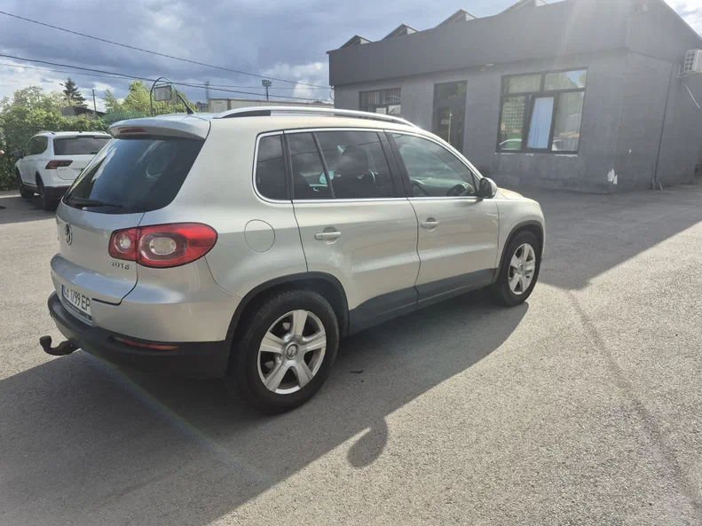 Volkswagen Tiguan 2009 - 15