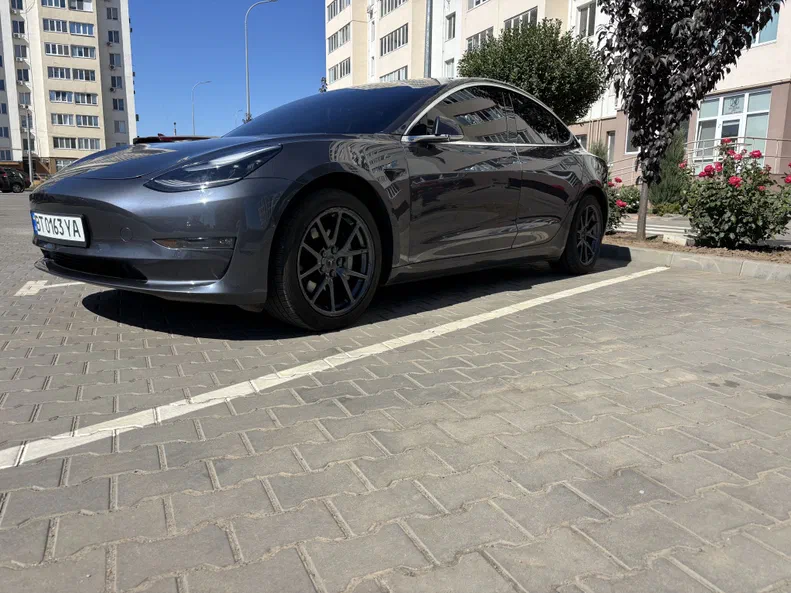 Tesla Model 3 2018 - 6