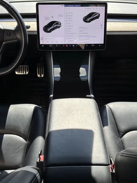 Tesla Model 3 2018 - 4