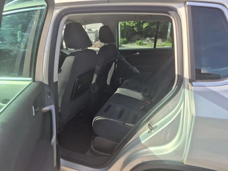 Volkswagen Tiguan 2009 - 11
