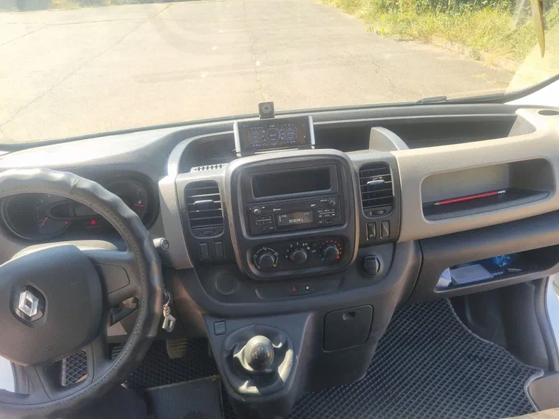 Renault Trafic 2019 - 19