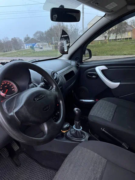Dacia Duster 2013 - 8