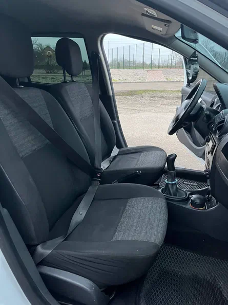 Dacia Duster 2013 - 12