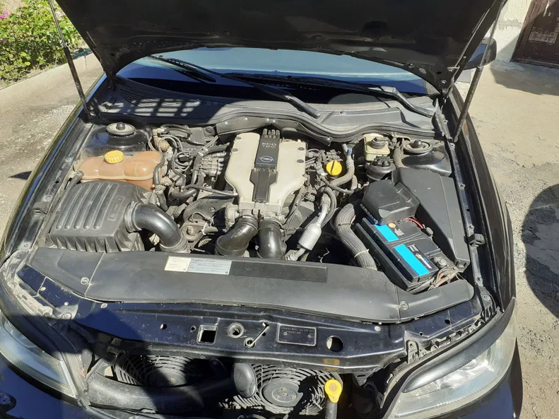 Opel Omega 2002 - 14