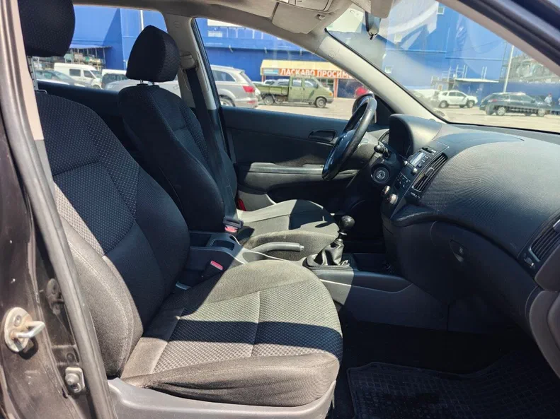 Hyundai i30 2009 - 6