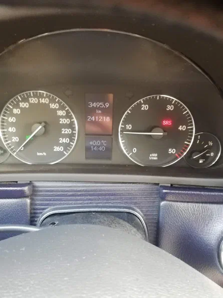 Mercedes-Benz C-Клас 2004 - 18