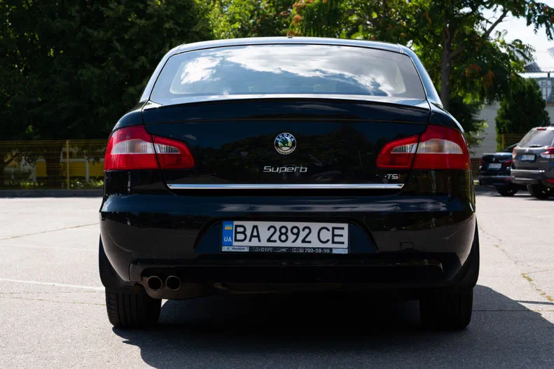 Skoda Superb 2012 - 3