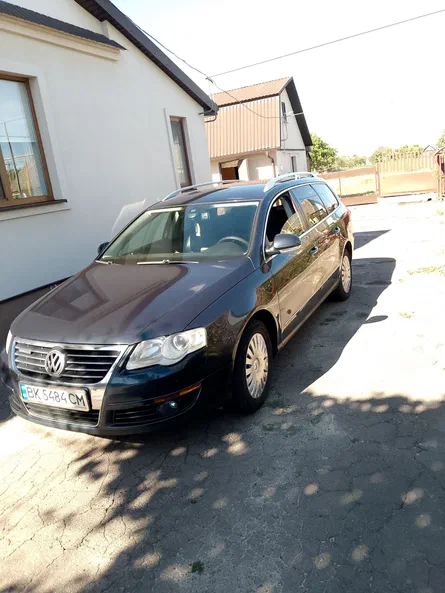 Volkswagen Passat 2008 - 1