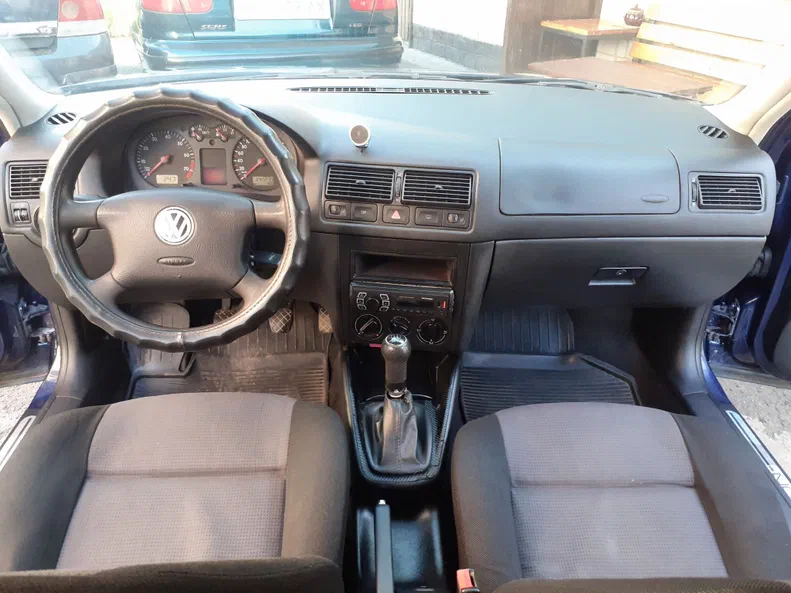 Volkswagen Golf 2000 - 6