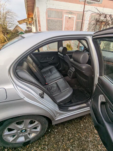 BMW 5 серія 2003 - 6