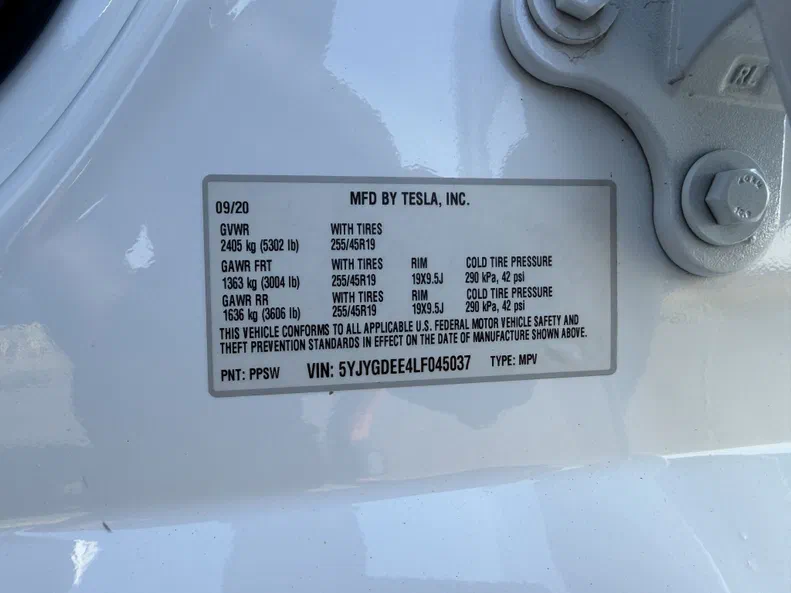 Tesla Model Y 2020 - 22