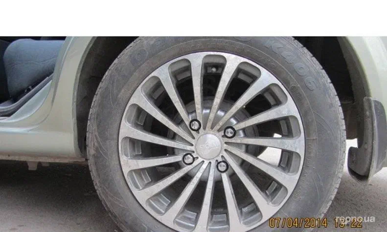 Nissan Almera 2010 - 0