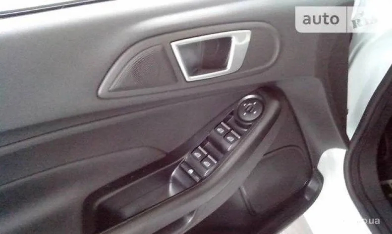 Ford Fiesta 2016 - 6
