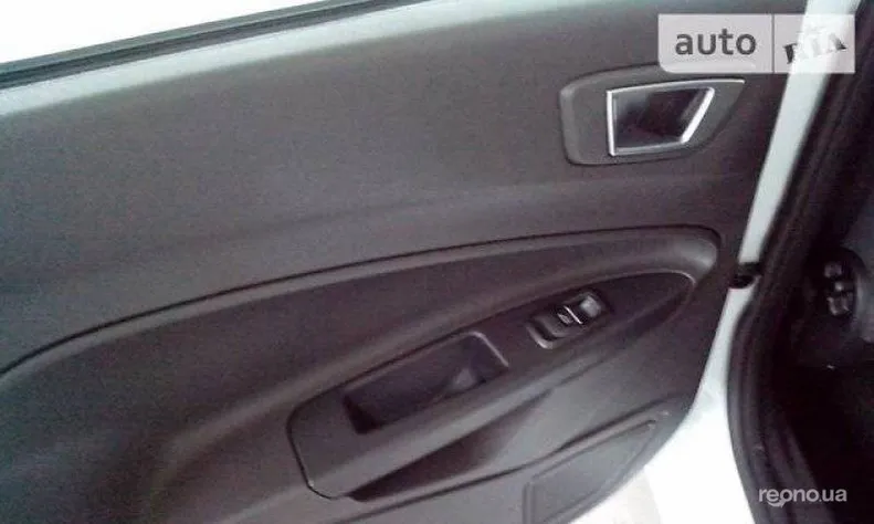 Ford Fiesta 2016 - 4