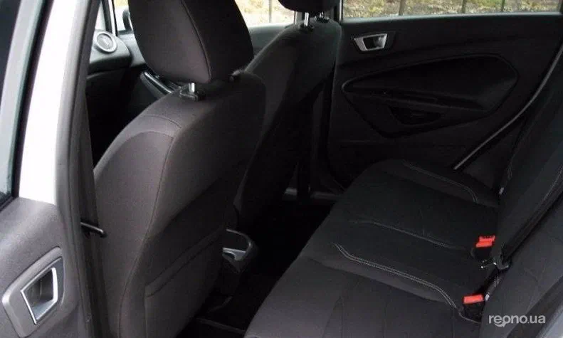 Ford Fiesta 2013 - 7