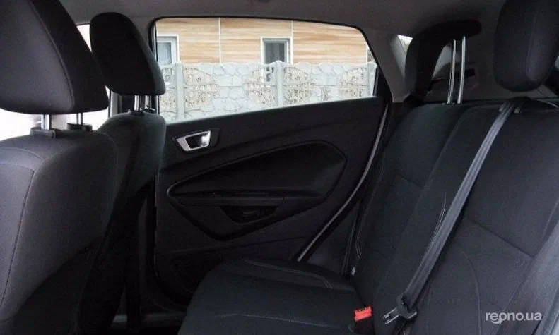 Ford Fiesta 2013 - 6