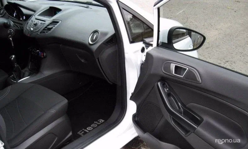 Ford Fiesta 2013 - 1