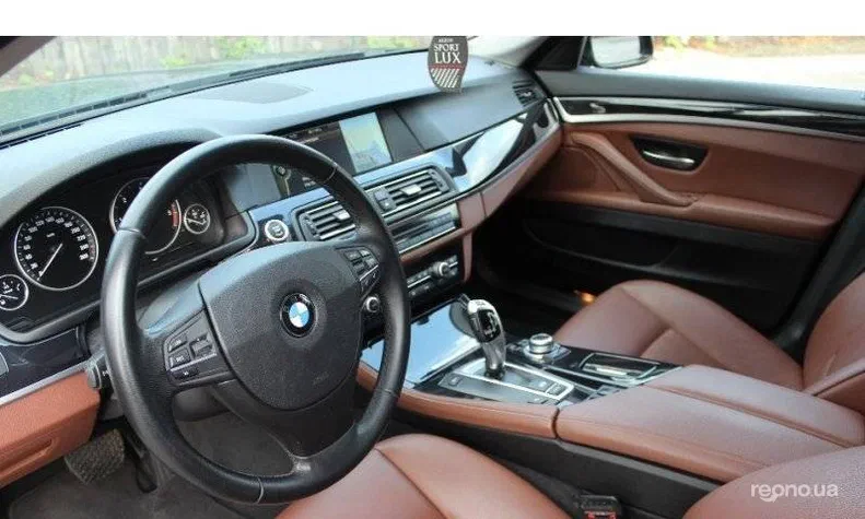 BMW 5 серія 2010 - 23