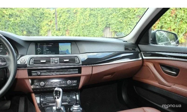 BMW 5 серія 2010 - 10