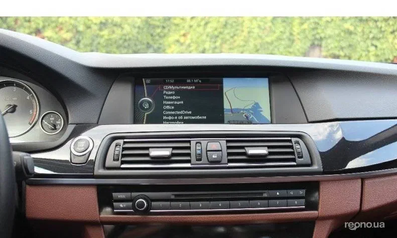 BMW 5 серія 2010 - 18