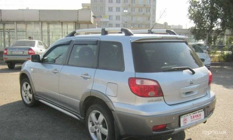 Mitsubishi Outlander 2006 - 10