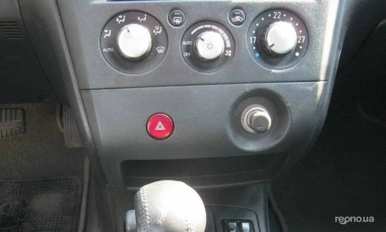 Mitsubishi Outlander 2006 - 1