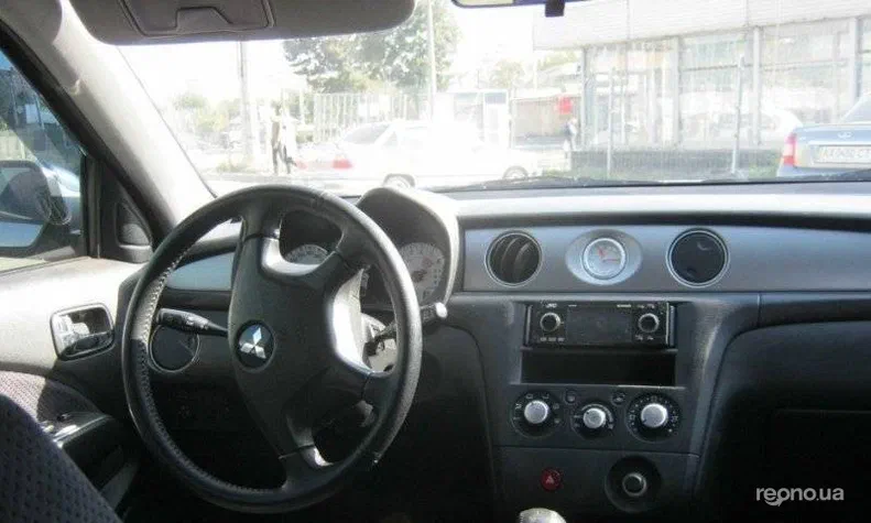 Mitsubishi Outlander 2006 - 7