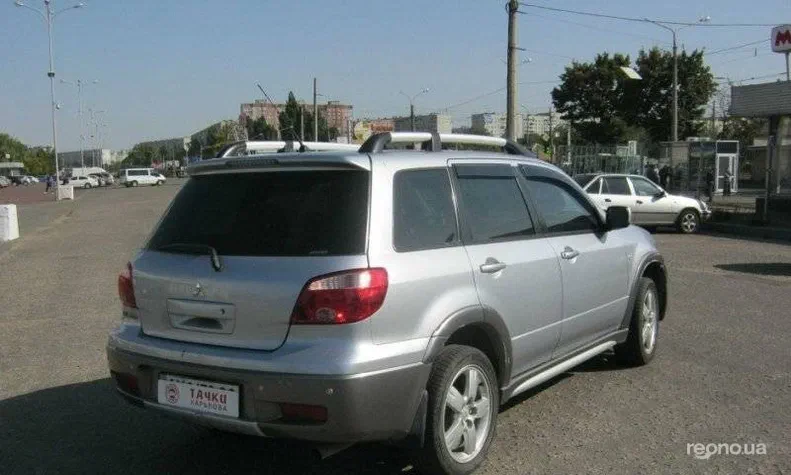 Mitsubishi Outlander 2006 - 9