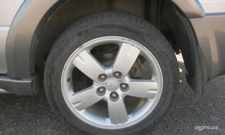 Mitsubishi Outlander 2006 - 2