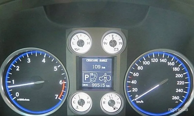 Lexus LX570 2011 - 4
