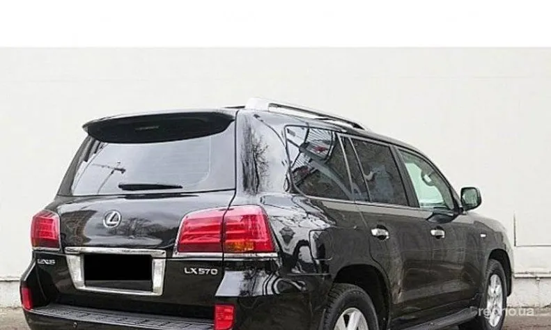 Lexus LX570 2011 - 1