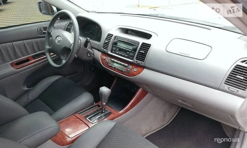 Toyota Camry 2004 - 1