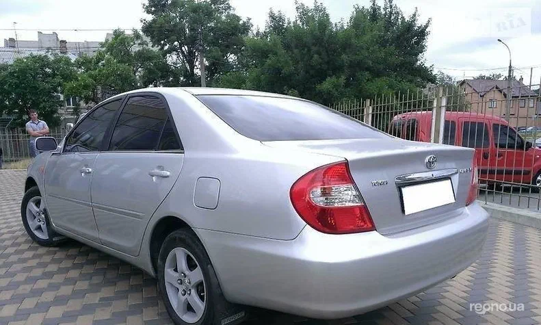Toyota Camry 2004 - 6