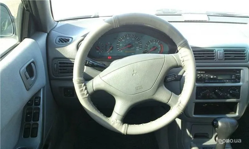 Mitsubishi Galant 2002