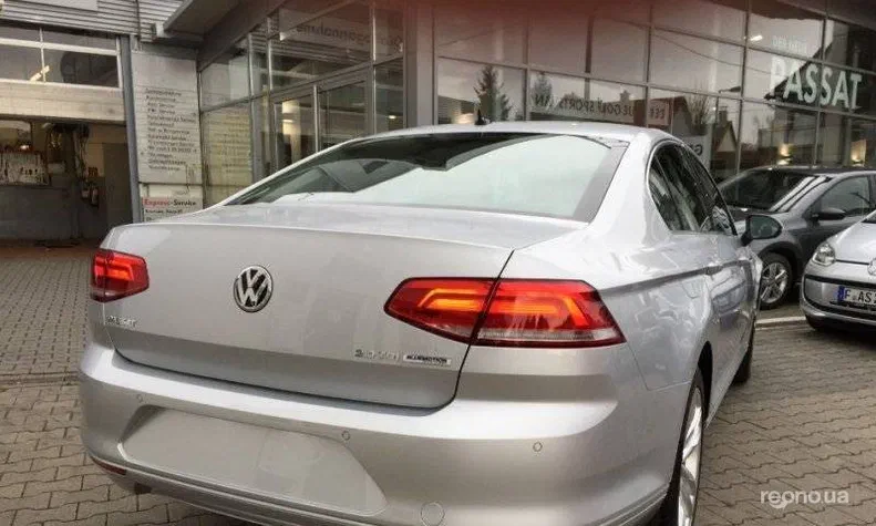 Volkswagen Passat 2015 - 2