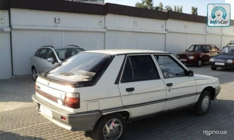 Renault 11 1987 - 8