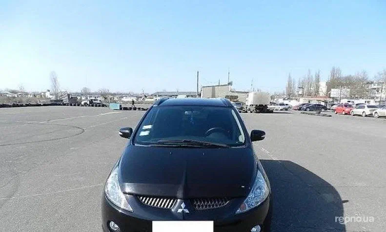 Mitsubishi Grandis 2008 - 1