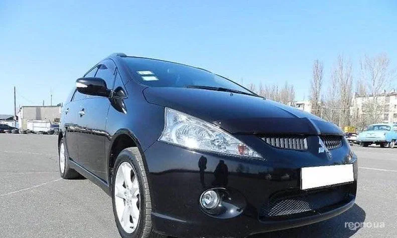 Mitsubishi Grandis 2008 - 3