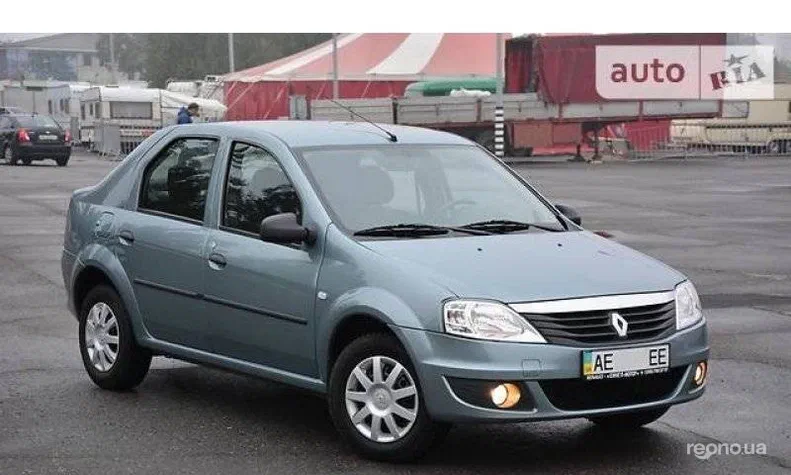 Renault Logan 2012 - 1